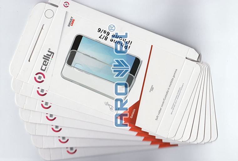 28圈SP-9022喷码机在手机外包装盒上赋码